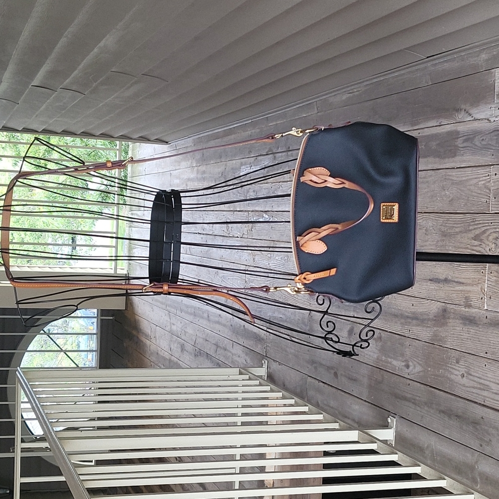 Vintage Dooney and Bourke Cross Body Bag.